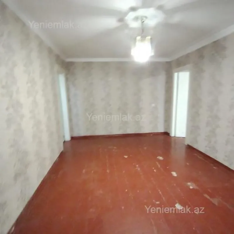 Satılır 2 otaqlı köhnə tikili 60 m²