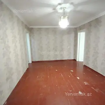 Satılır 2 otaqlı köhnə tikili 60 m²