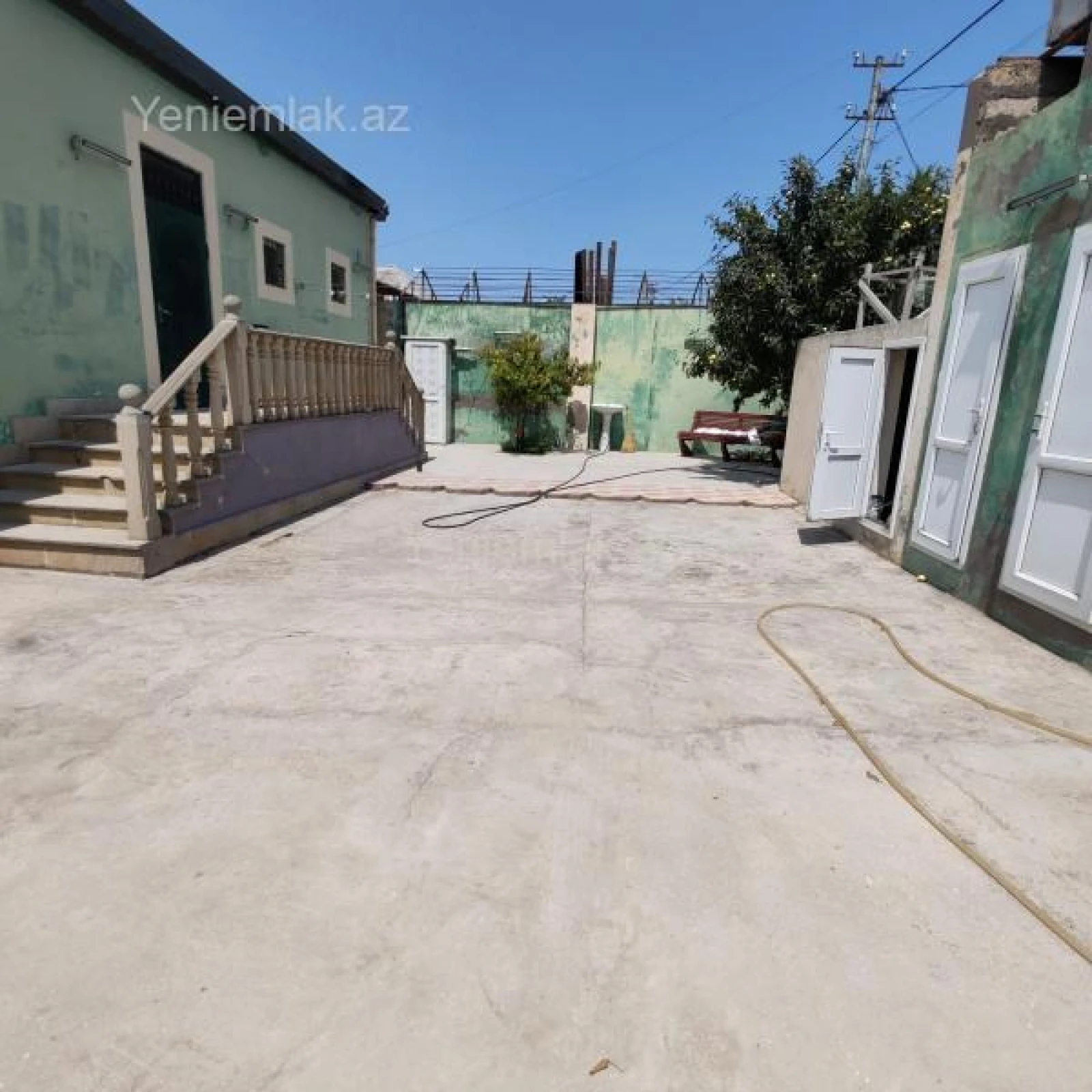 Satılır 4 otaqlı həyət evi 120 m²