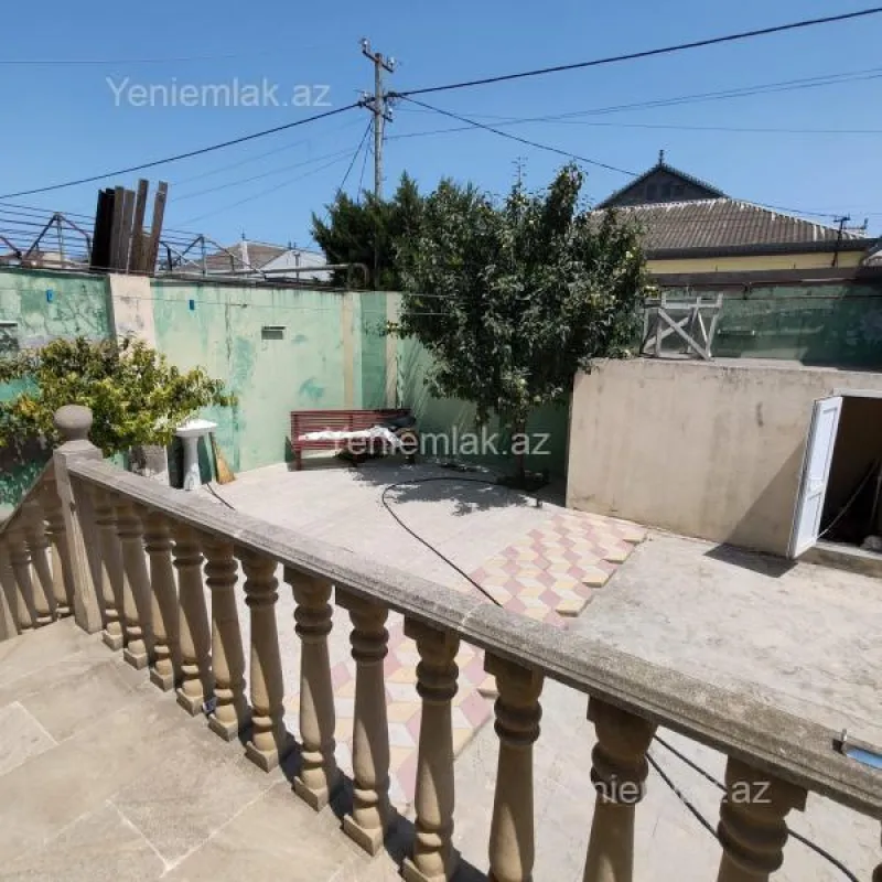 Satılır 4 otaqlı həyət evi 120 m²