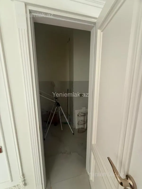 Satılır 4 otaqlı yeni tikili 193 m²