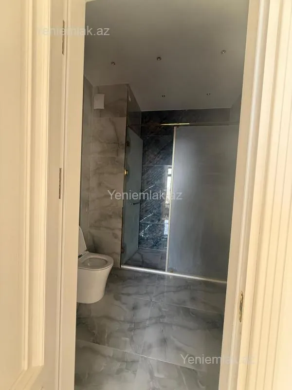 Satılır 4 otaqlı yeni tikili 193 m²