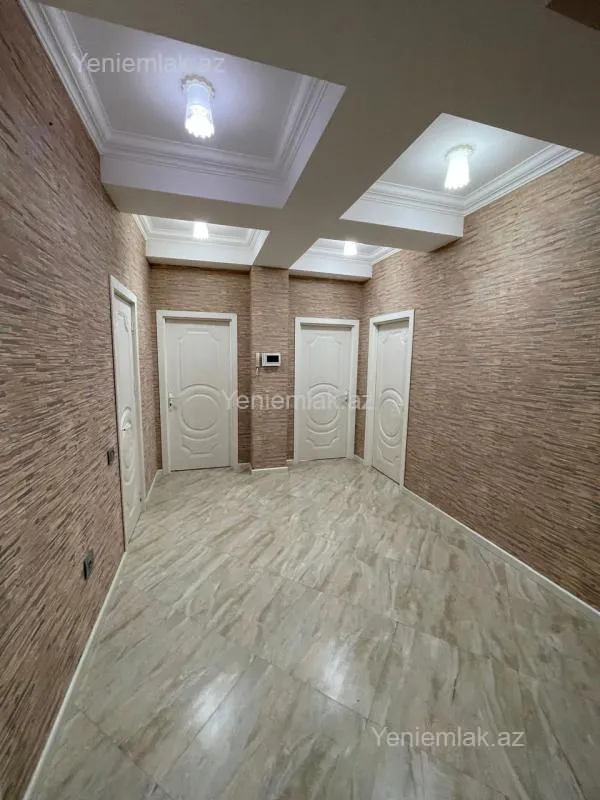 Satılır 3 otaqlı yeni tikili 105 m²