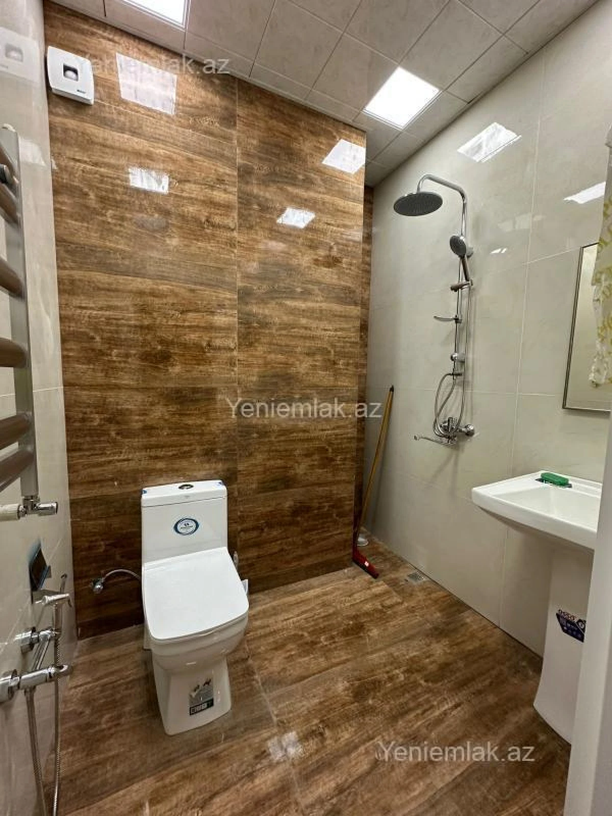 Satılır 2 otaqlı yeni tikili 93 m²