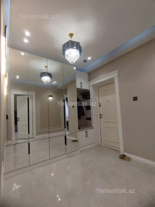 Satılır 4 otaqlı yeni tikili 137 m²