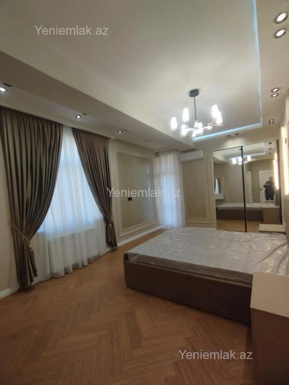 Satılır 4 otaqlı yeni tikili 137 m²
