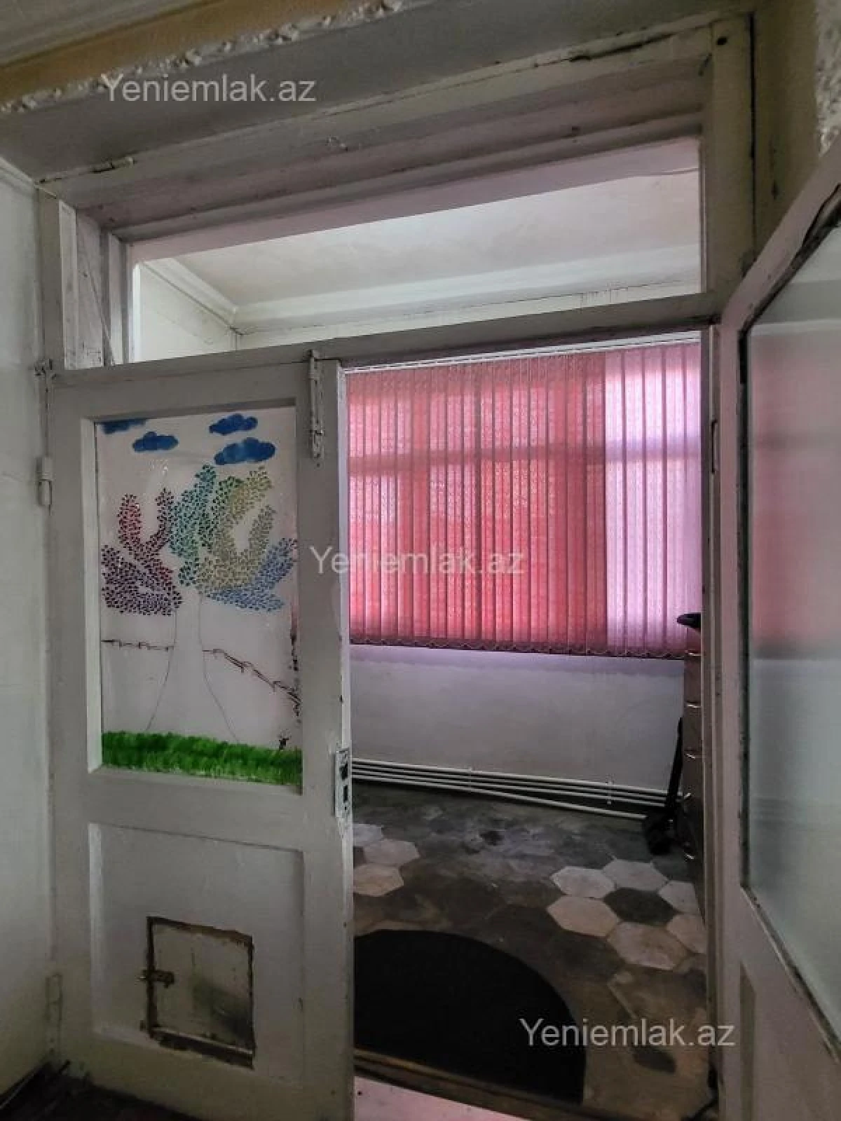 Satılır 2 otaqlı köhnə tikili 45 m²