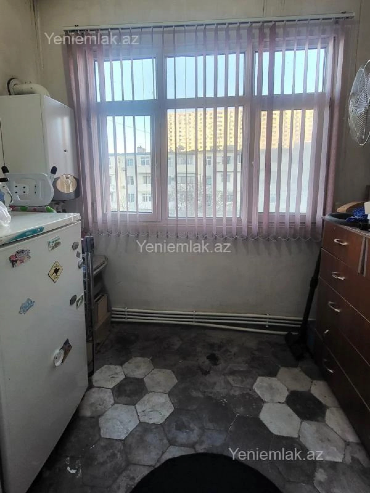 Satılır 2 otaqlı köhnə tikili 45 m²