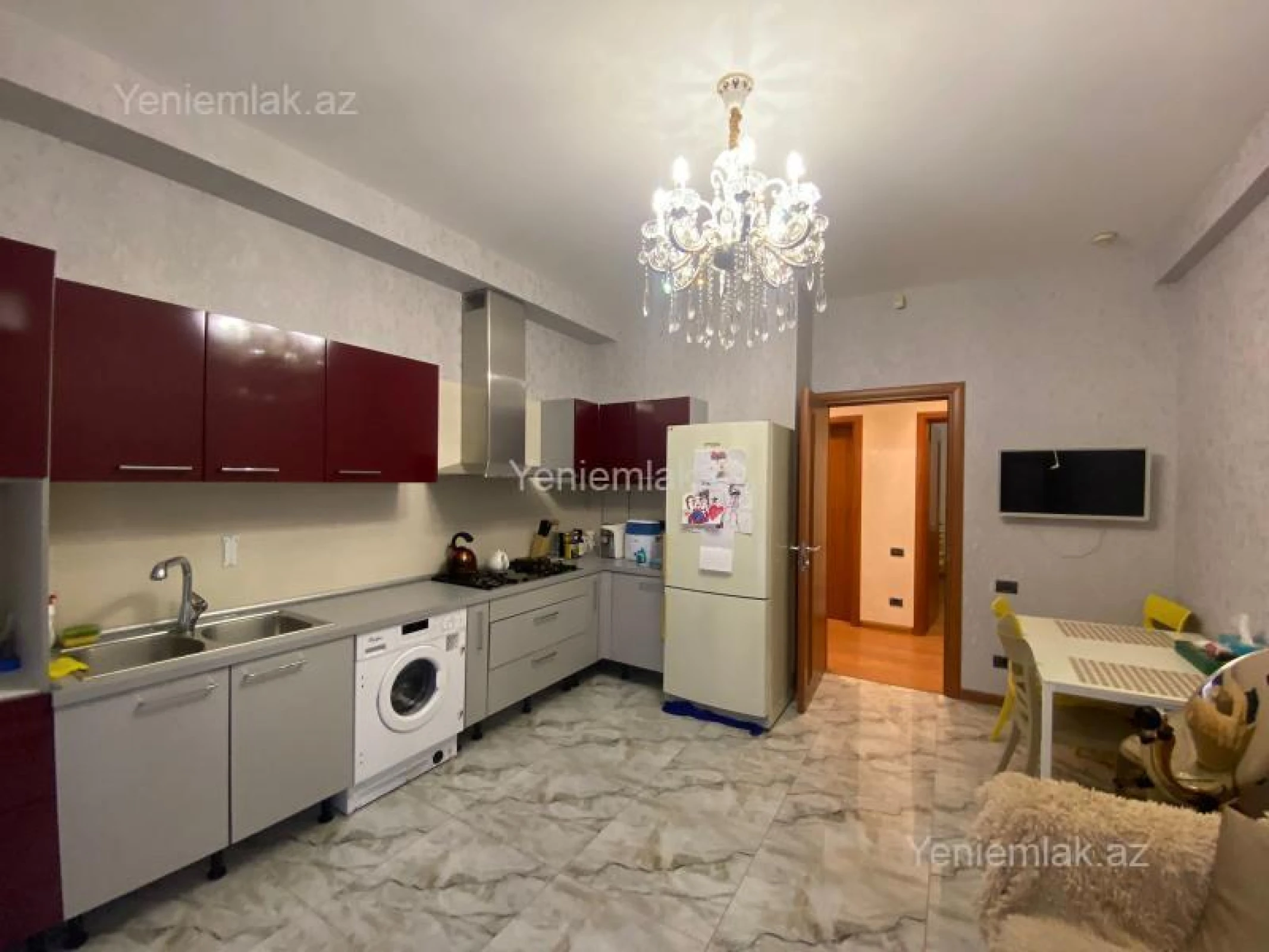 Satılır 4 otaqlı yeni tikili 170 m²