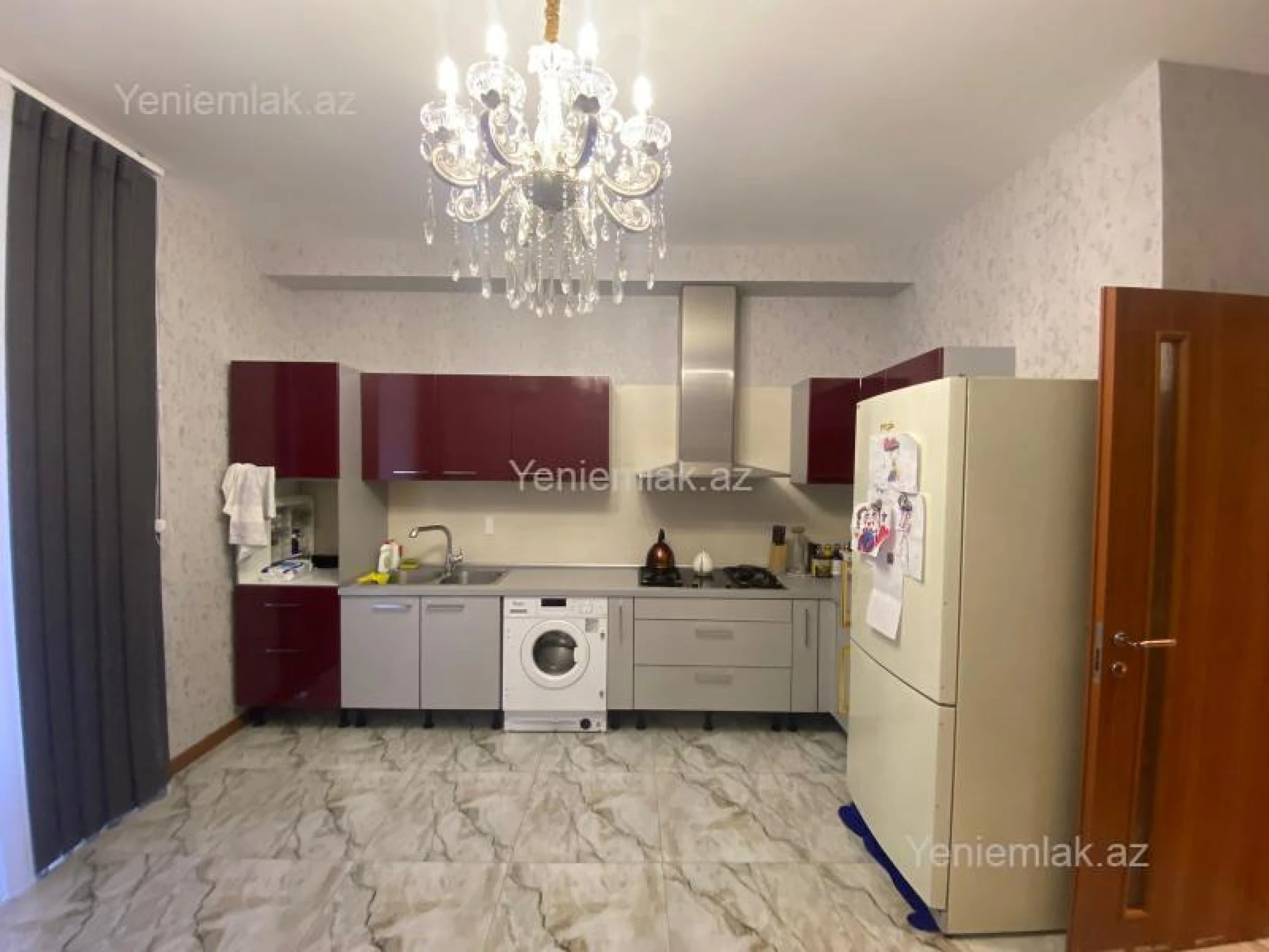 Satılır 4 otaqlı yeni tikili 170 m²