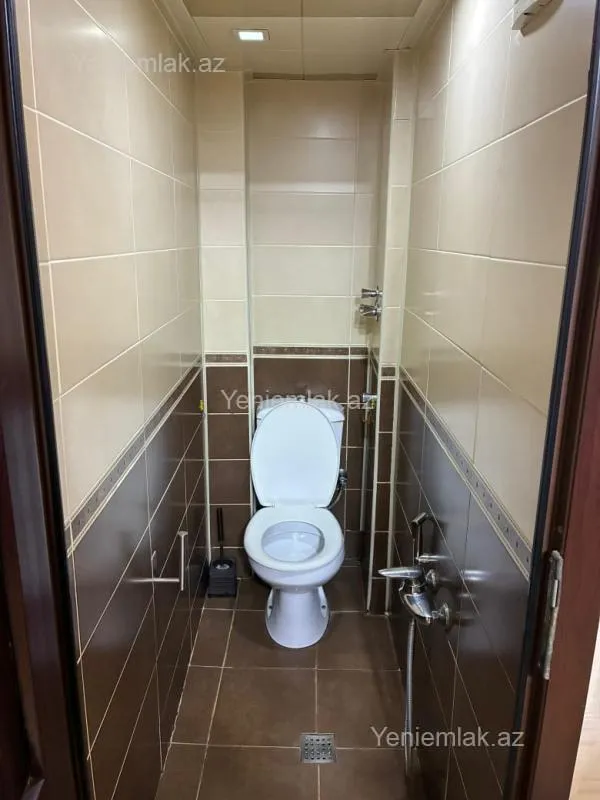 Satılır 3 otaqlı köhnə tikili 70 m²