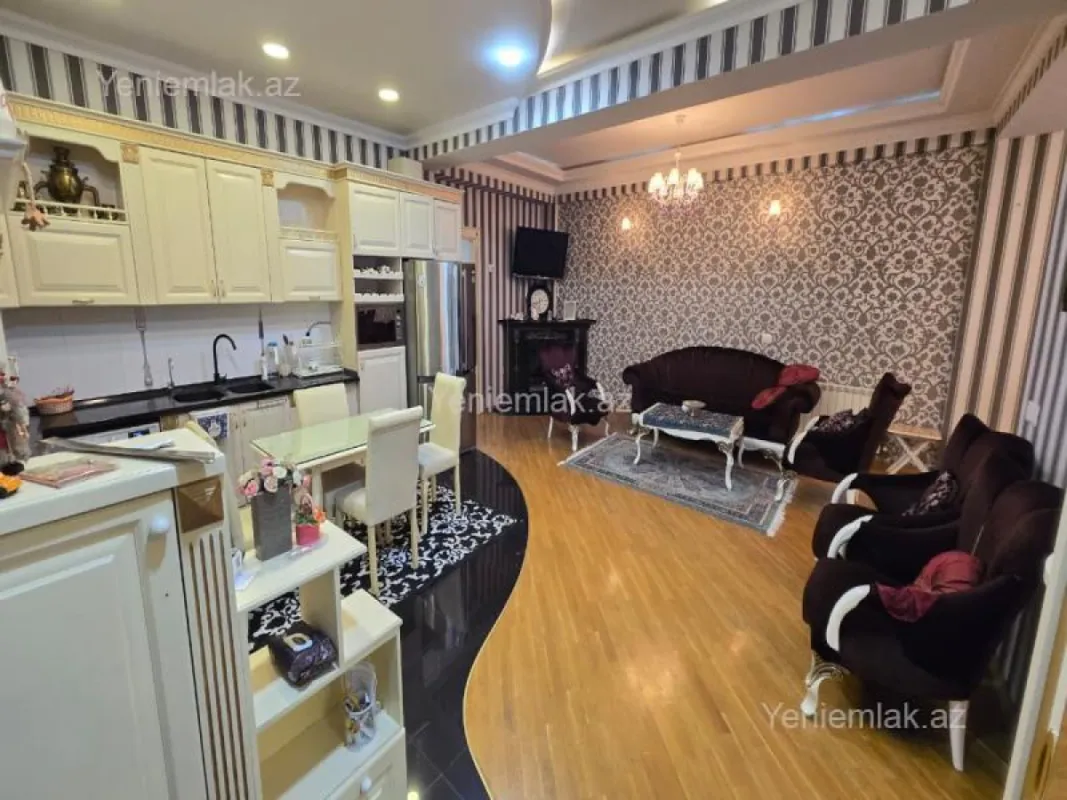 Satılır 3 otaqlı yeni tikili 135 m²