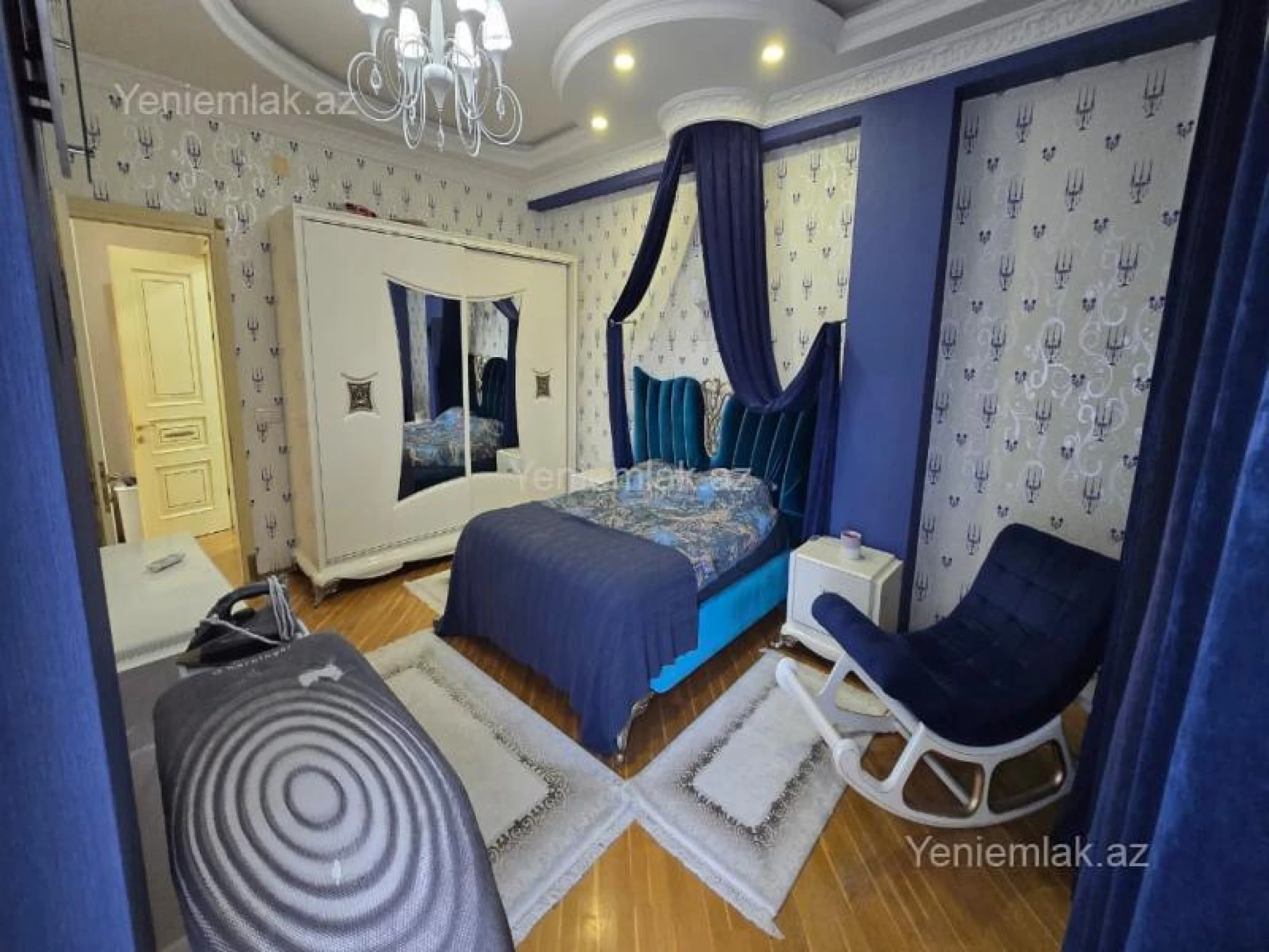 Satılır 3 otaqlı yeni tikili 135 m²