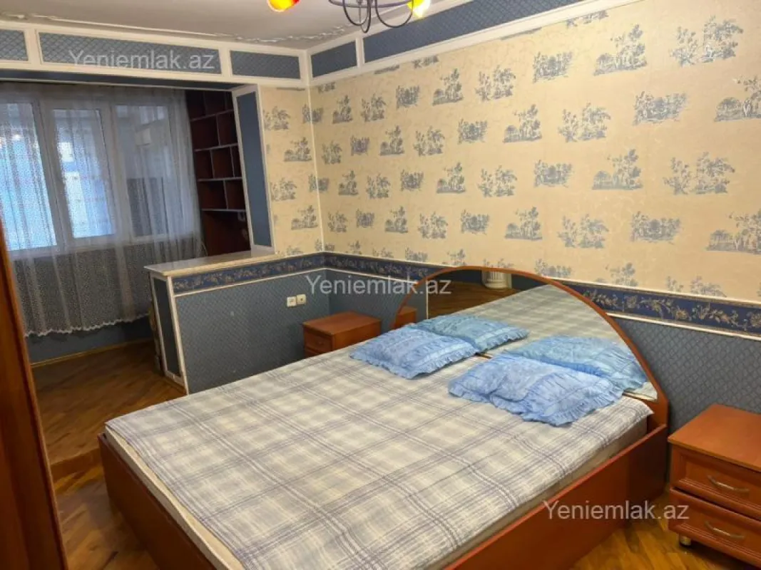 Satılır 3 otaqlı köhnə tikili 104 m²