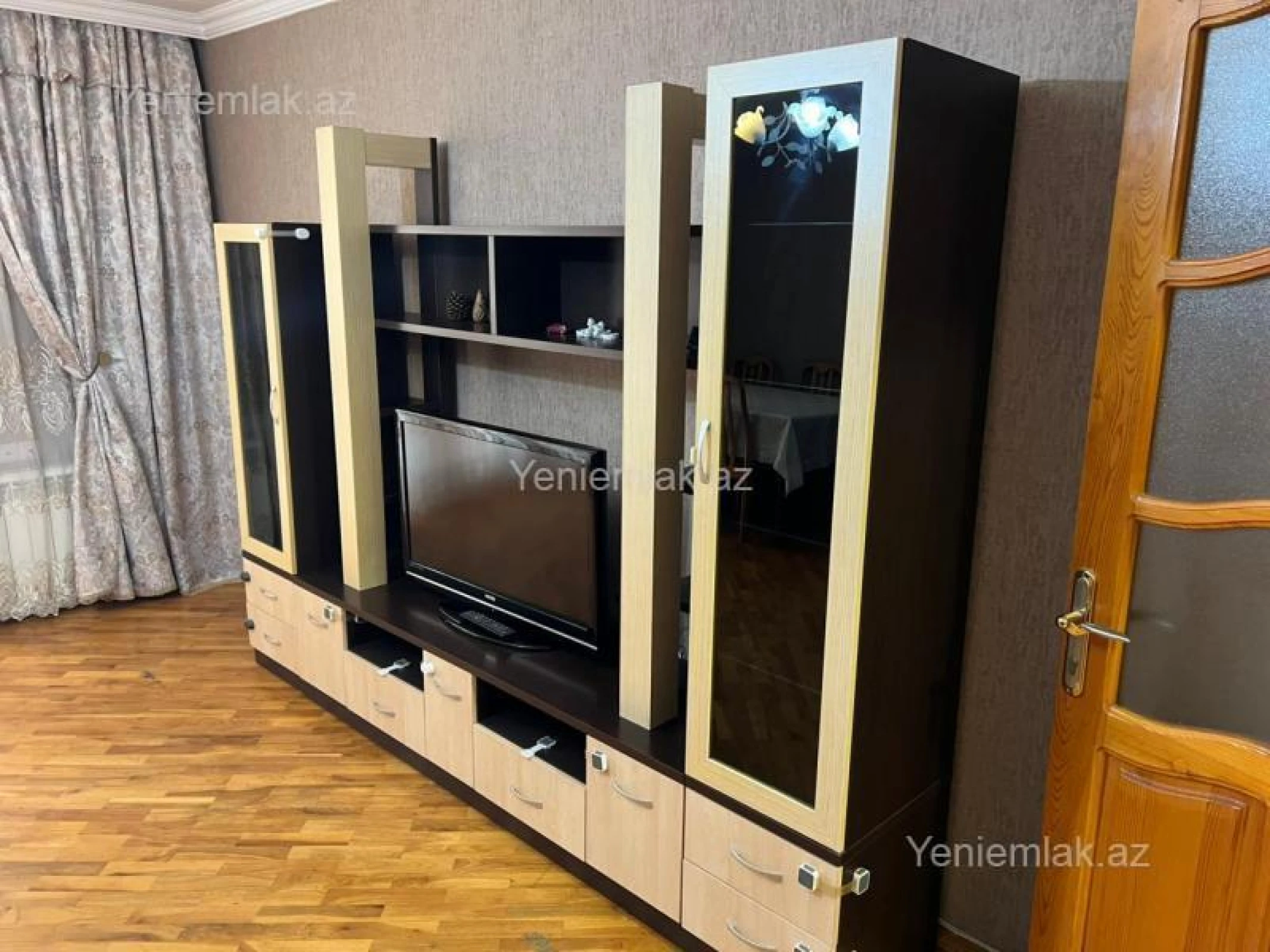 Satılır 3 otaqlı köhnə tikili 104 m²