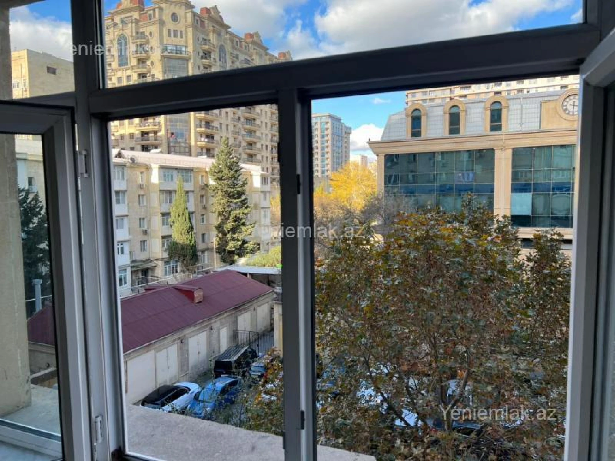 Satılır 3 otaqlı köhnə tikili 104 m²