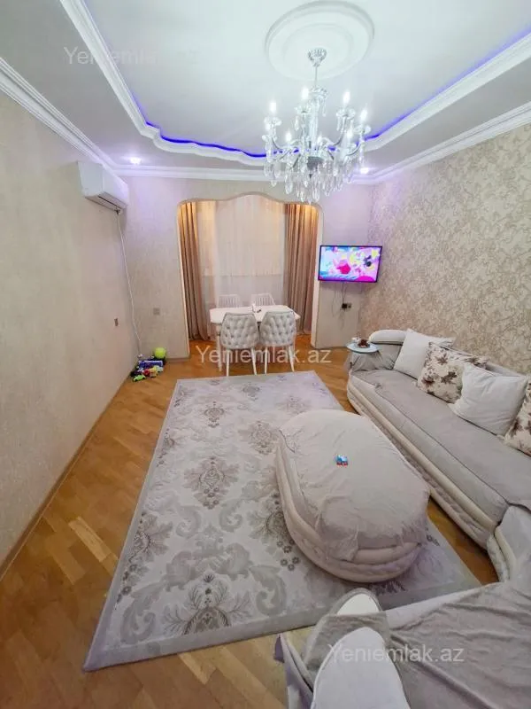 Satılır 3 otaqlı köhnə tikili 80 m²