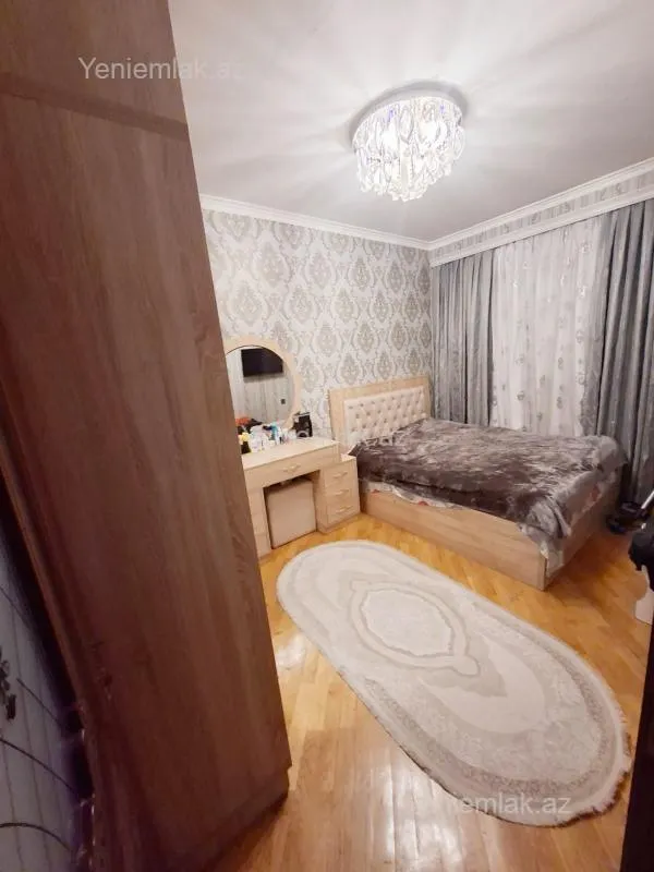 Satılır 3 otaqlı köhnə tikili 80 m²