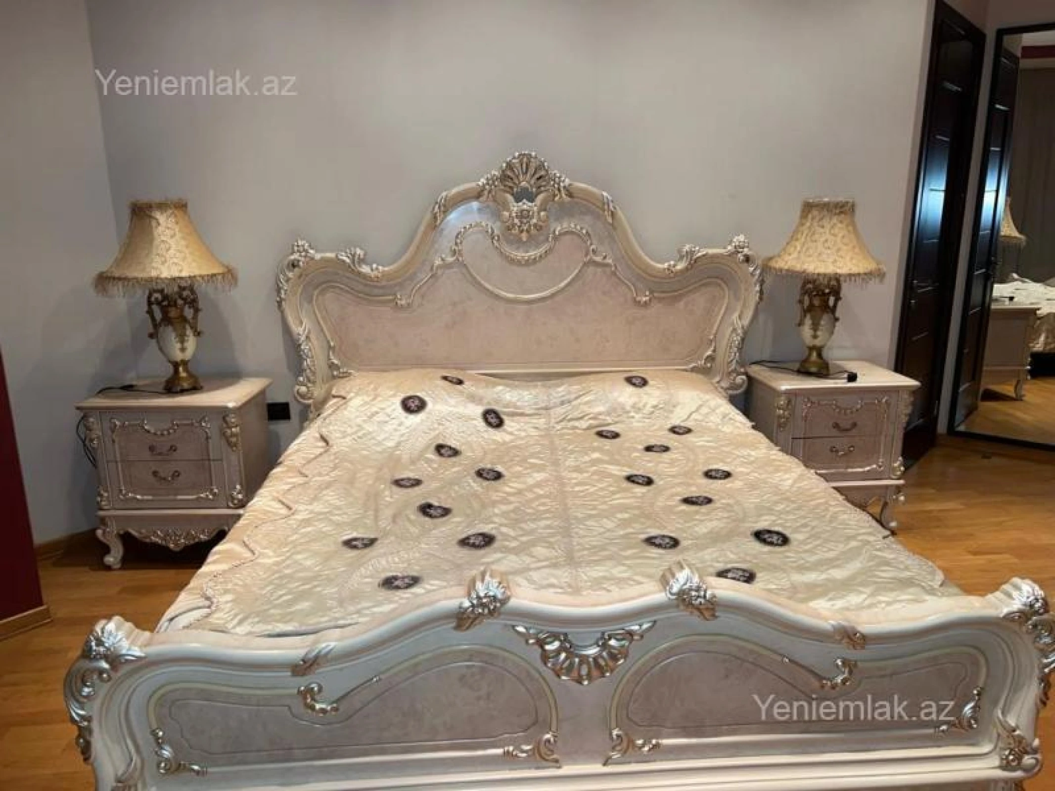 Satılır 4 otaqlı yeni tikili 232 m²