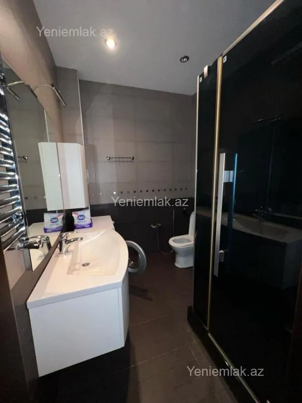 Satılır 4 otaqlı yeni tikili 232 m²