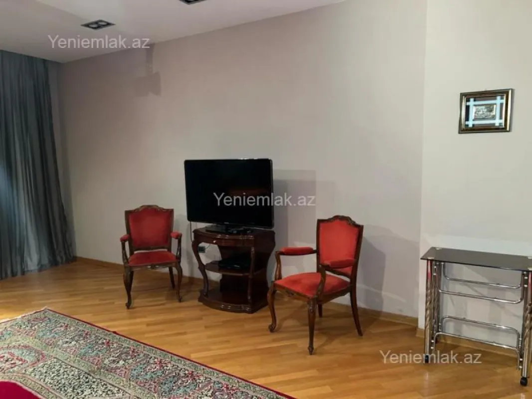Satılır 4 otaqlı yeni tikili 232 m²