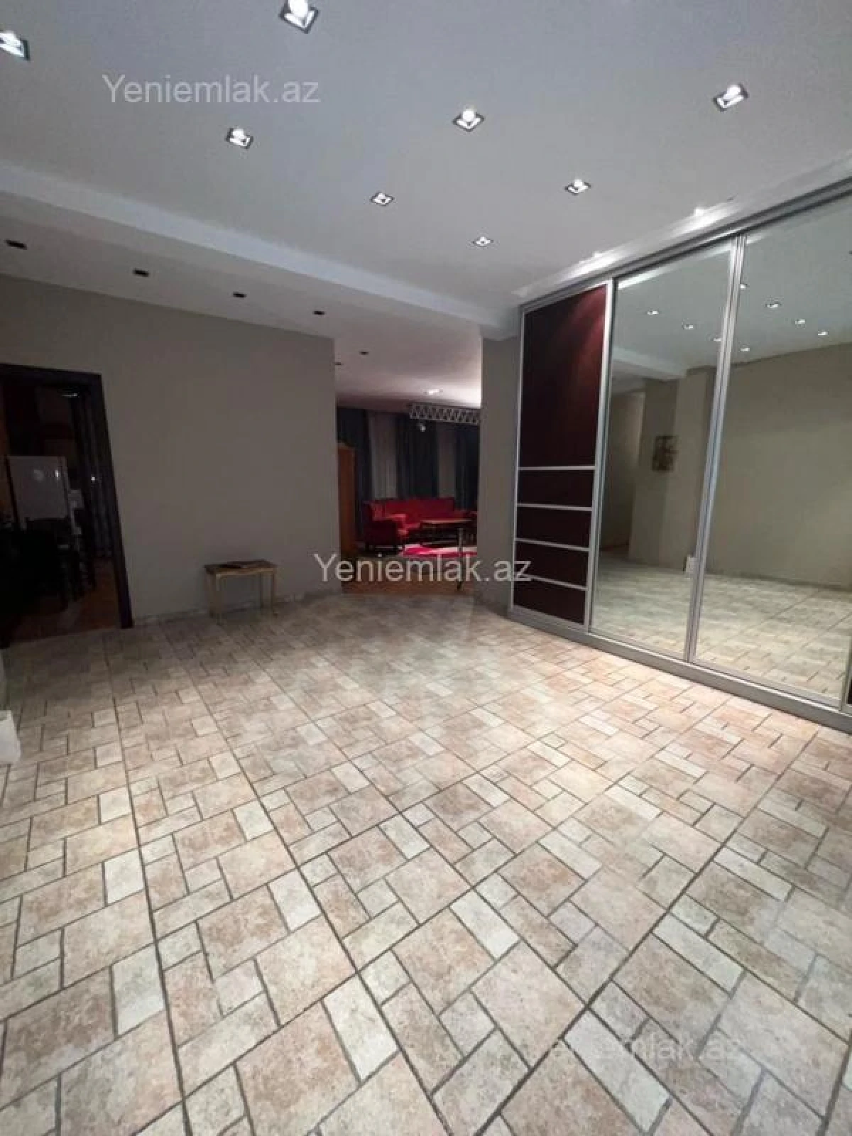 Satılır 4 otaqlı yeni tikili 232 m²