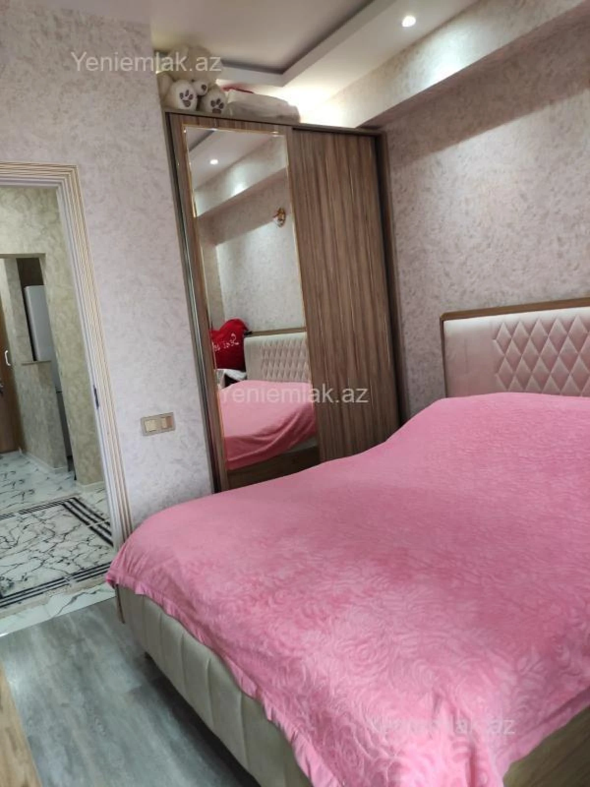 Satılır 2 otaqlı yeni tikili 63 m²