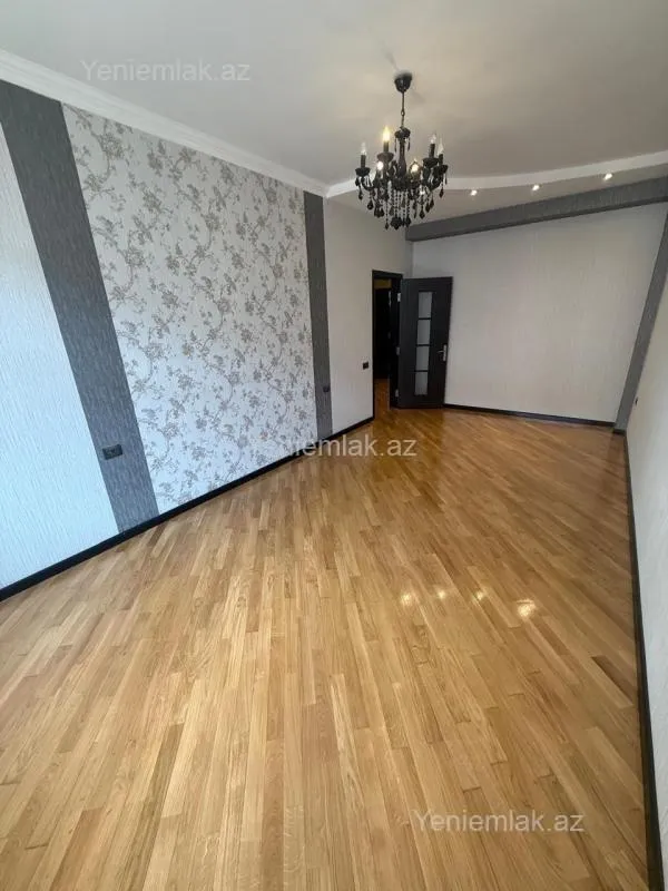 Satılır 4 otaqlı yeni tikili 130 m²