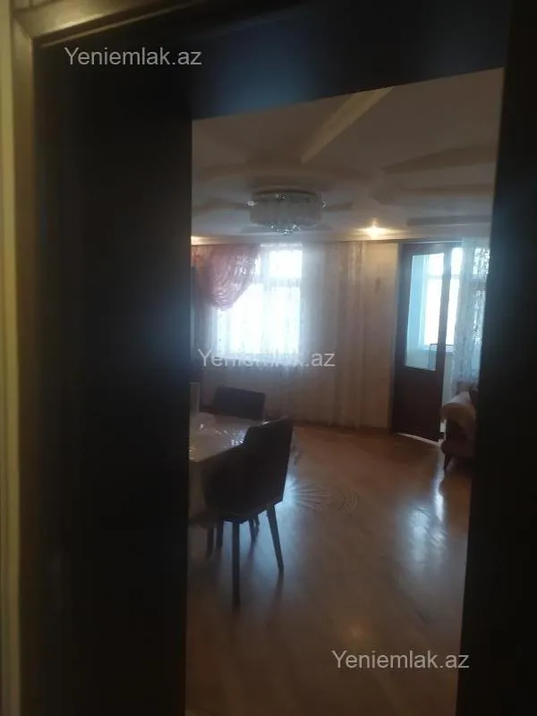 Satılır 5 otaqlı köhnə tikili 98 m²