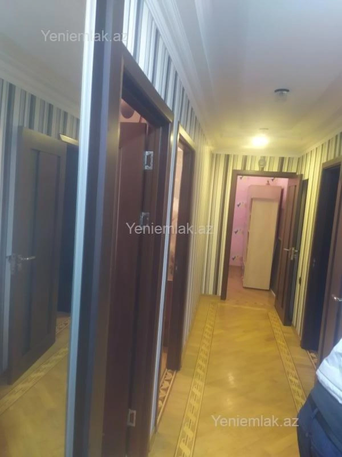Satılır 5 otaqlı köhnə tikili 98 m²