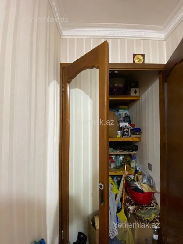 Satılır 3 otaqlı köhnə tikili 70 m²