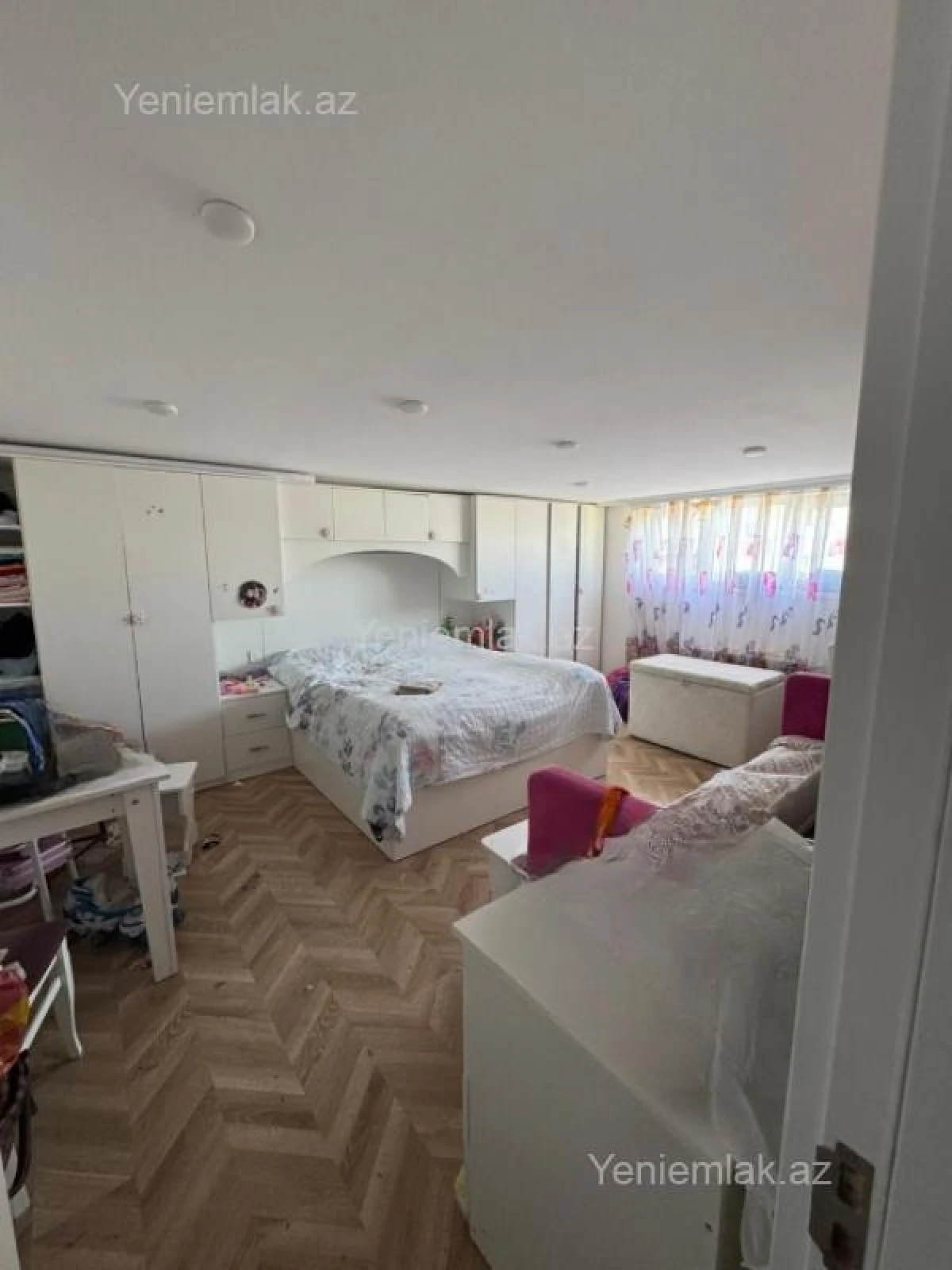 Satılır 3 otaqlı yeni tikili 115 m²