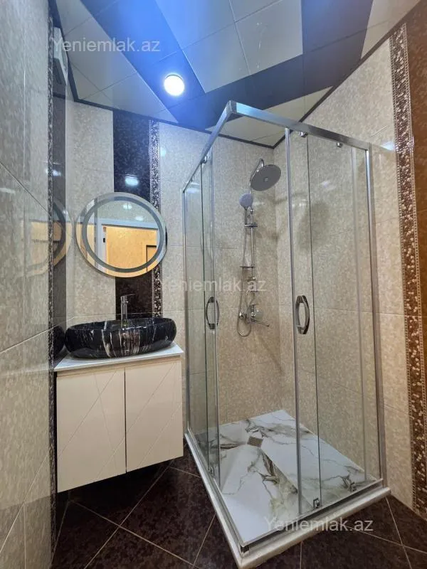 Satılır 2 otaqlı köhnə tikili 60 m²