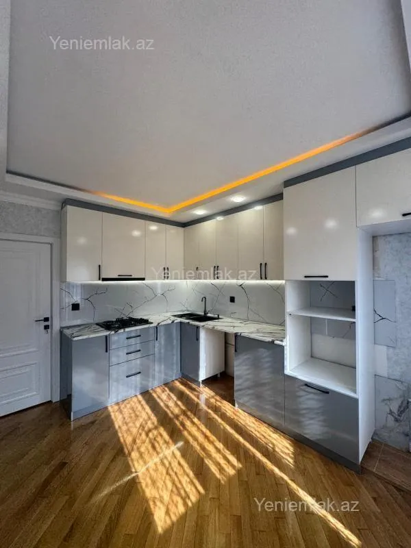 Satılır 2 otaqlı köhnə tikili 60 m²