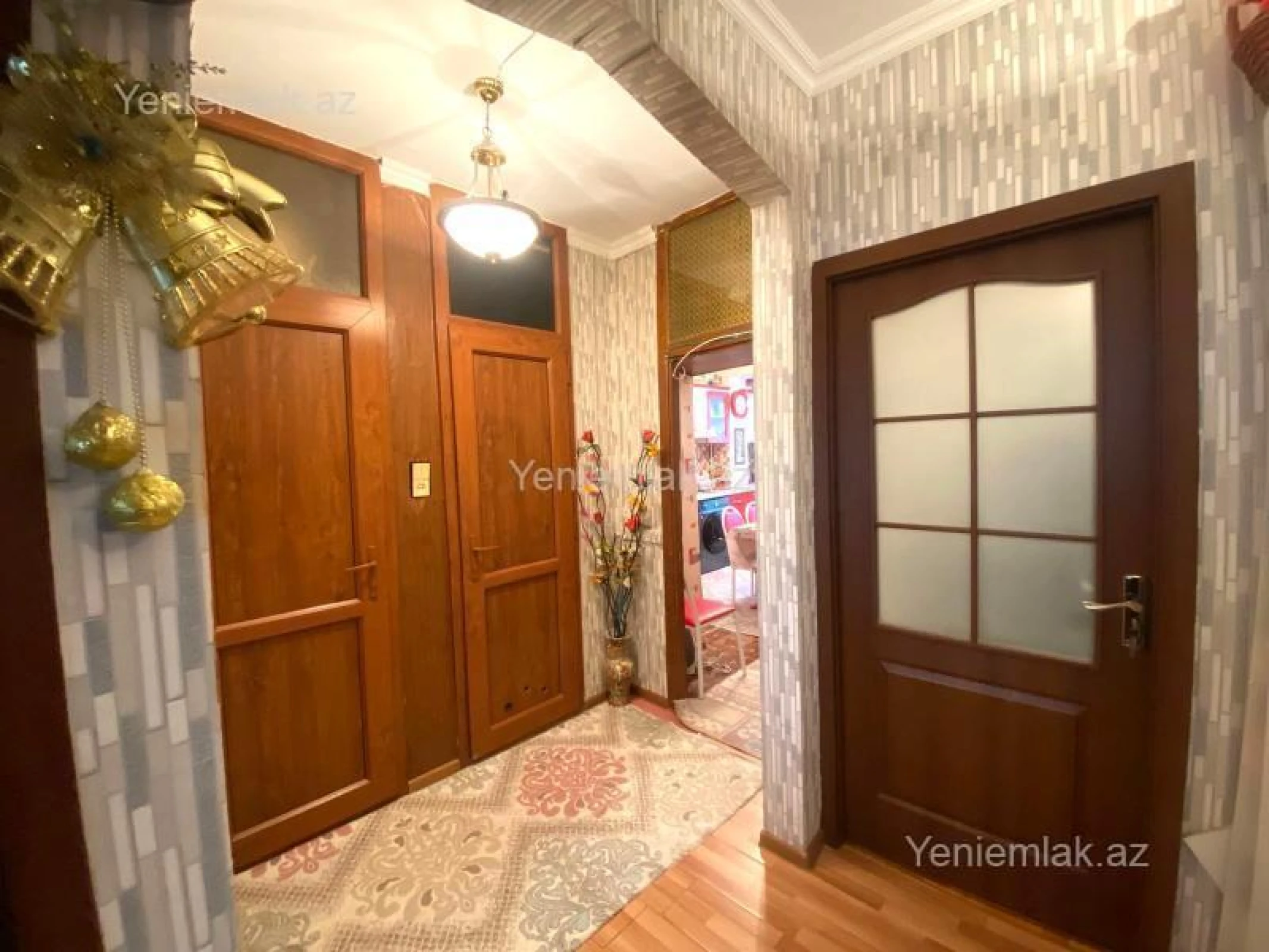 Satılır 3 otaqlı köhnə tikili 90 m²