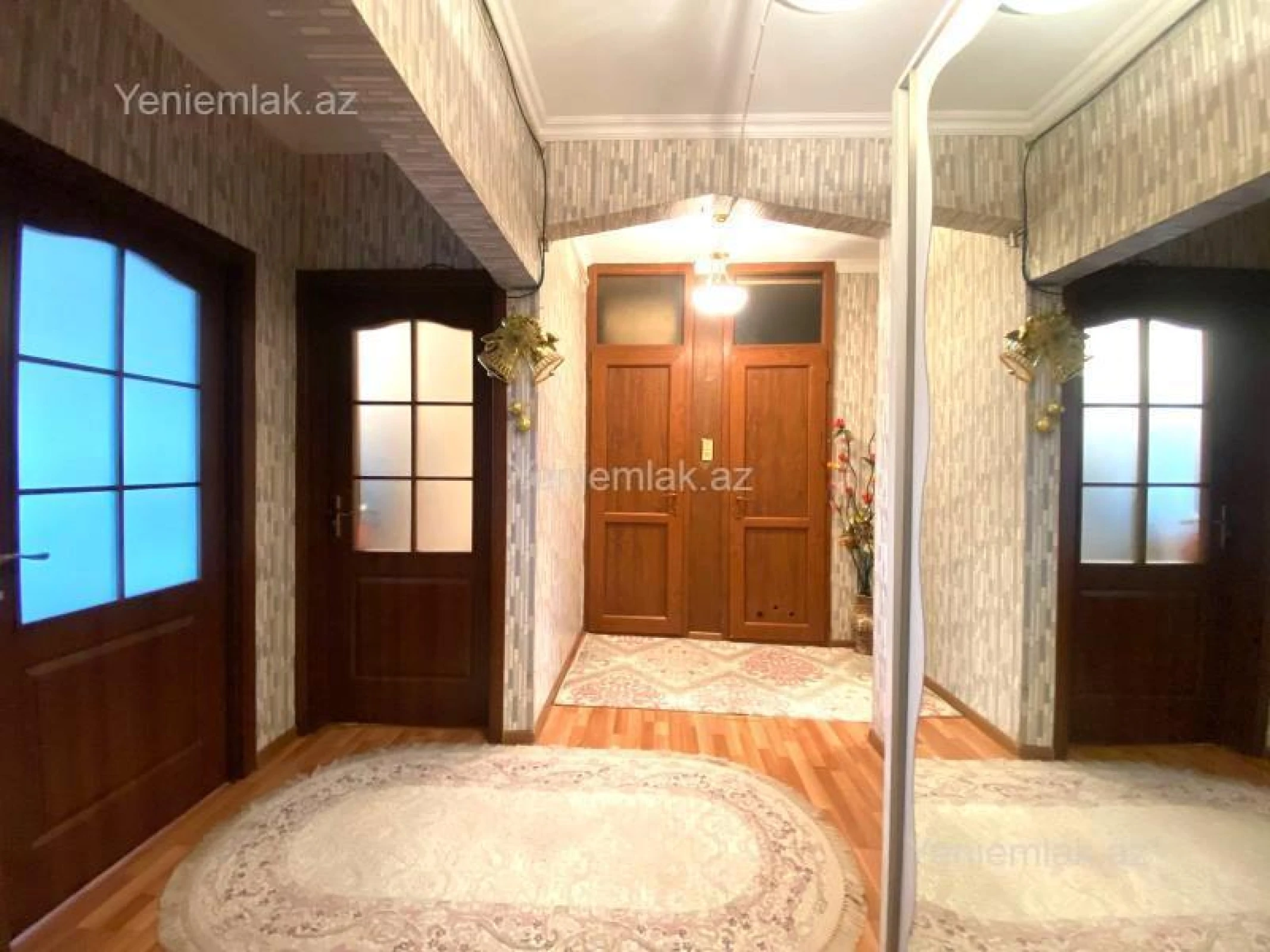 Satılır 3 otaqlı köhnə tikili 90 m²