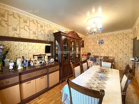 Satılır 3 otaqlı köhnə tikili 90 m²