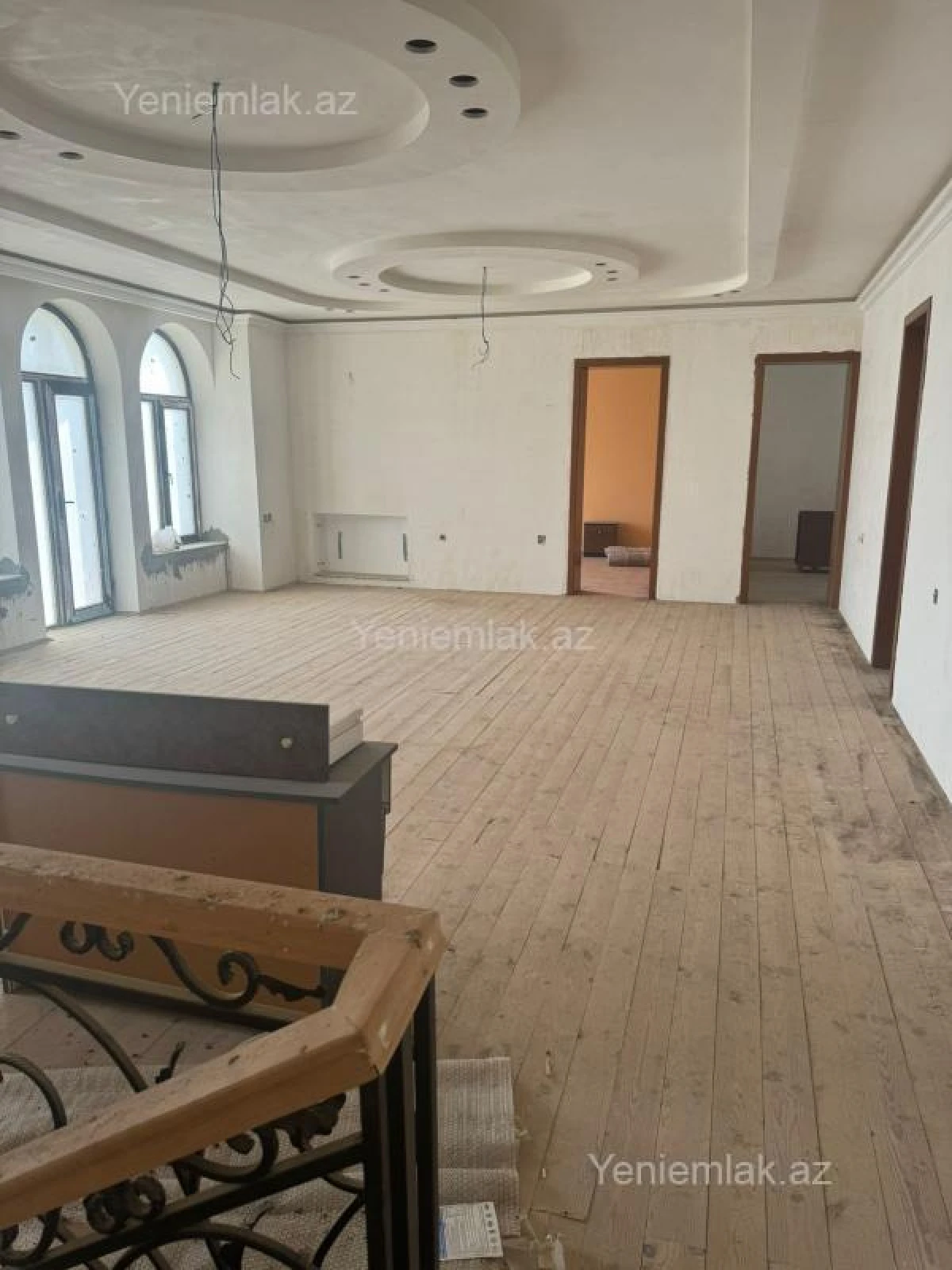 Satılır 6 otaqlı həyət evi 430 m²