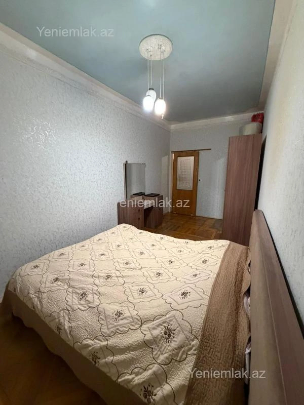 Satılır 2 otaqlı köhnə tikili 50 m²