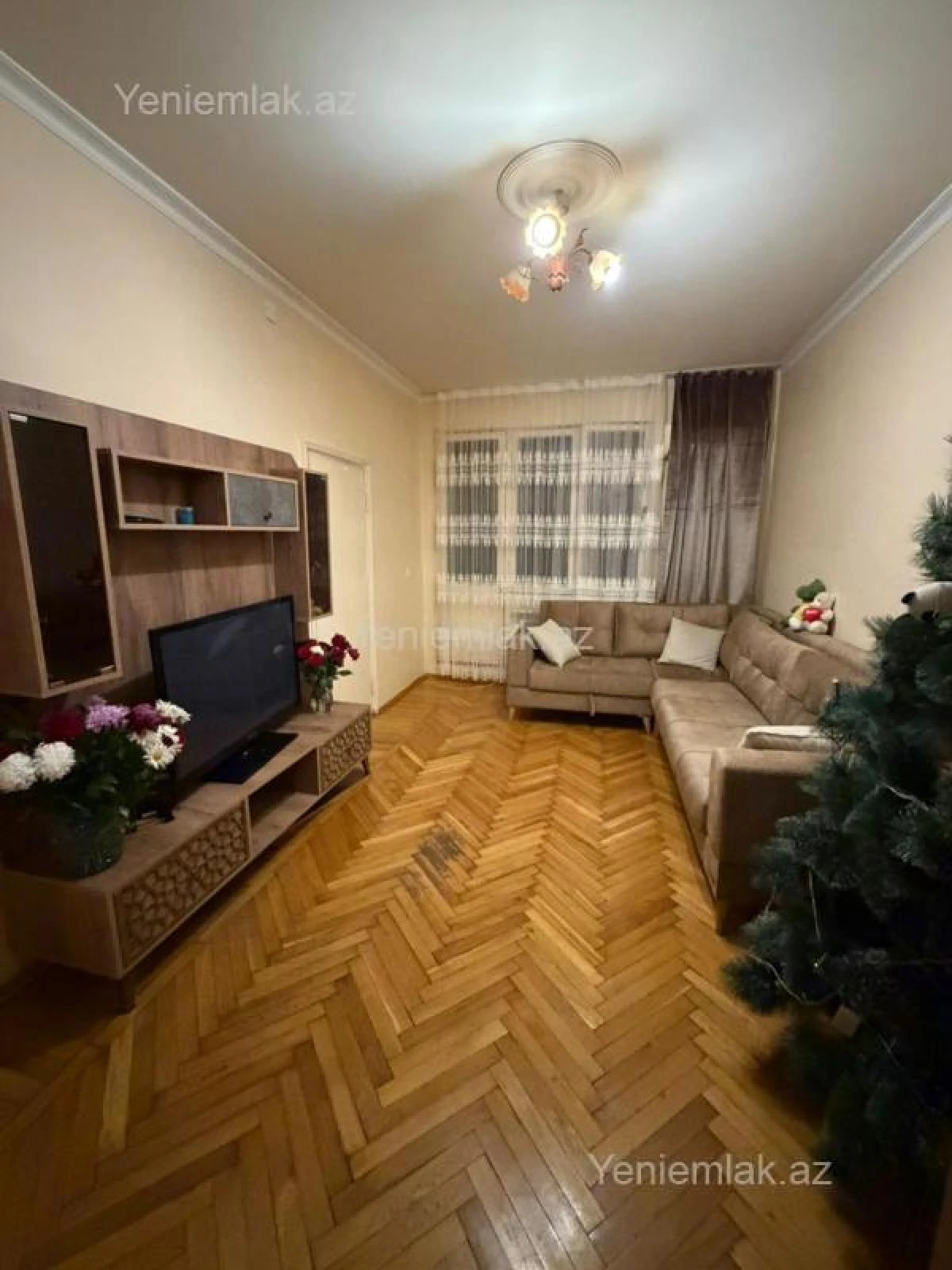 Satılır 2 otaqlı köhnə tikili 50 m²