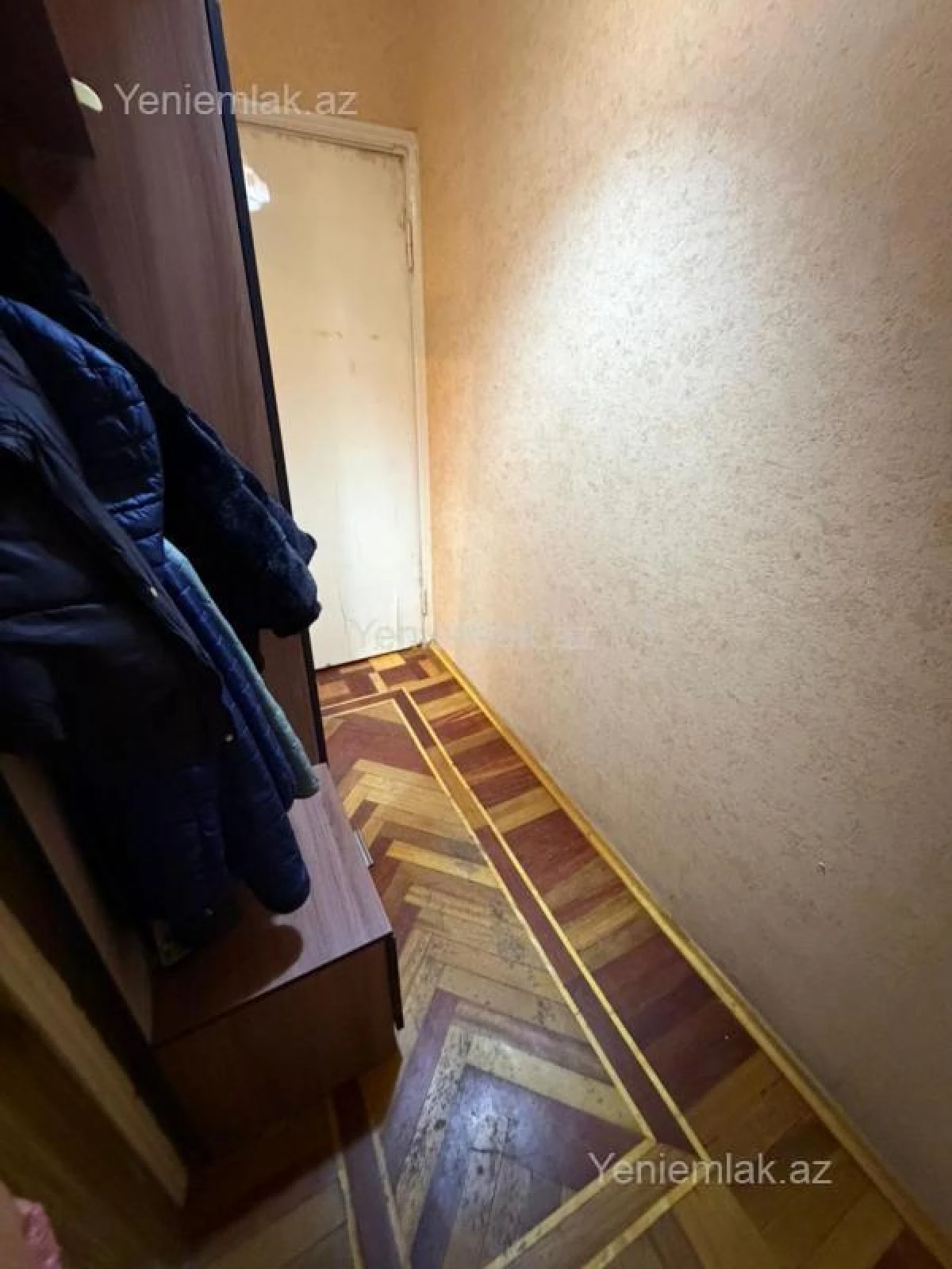 Satılır 2 otaqlı köhnə tikili 50 m²