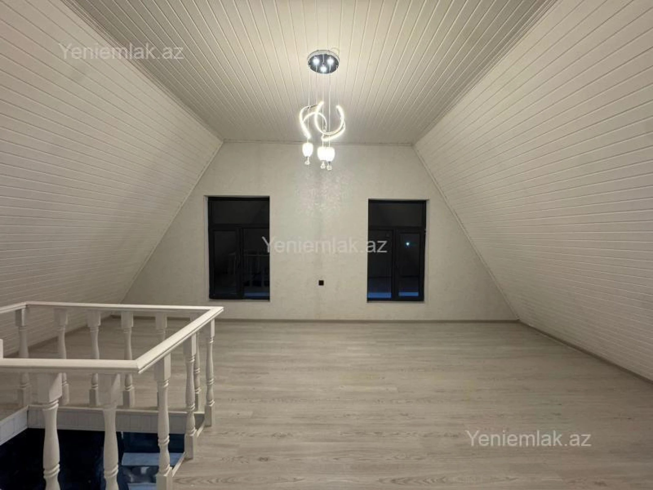Satılır 5 otaqlı həyət evi 135 m²