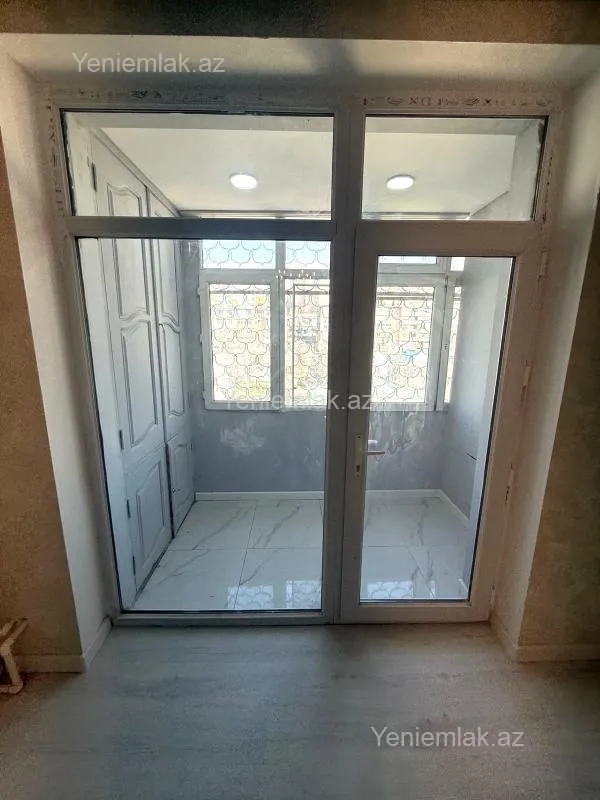 Satılır 3 otaqlı köhnə tikili 86 m²