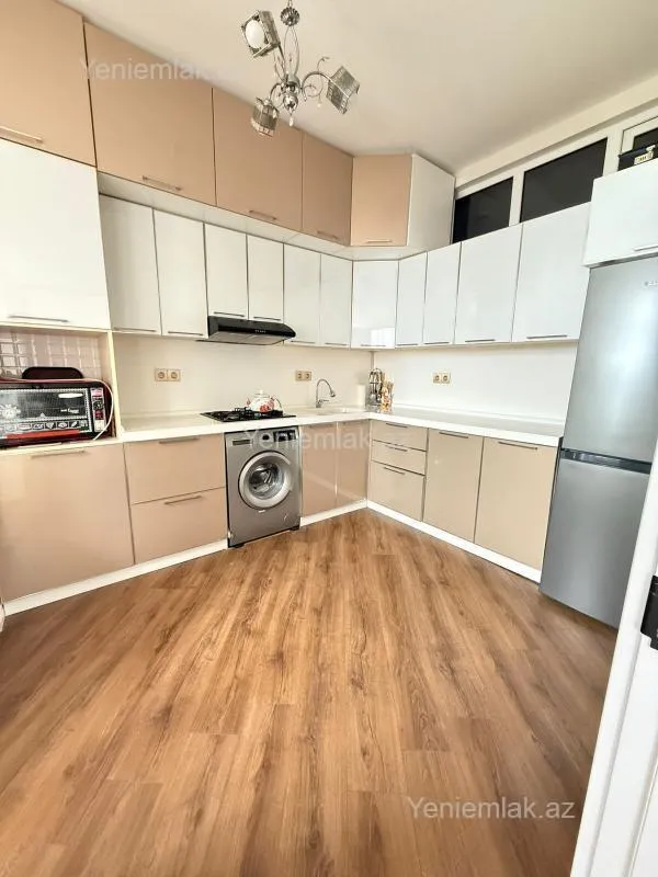 Satılır 3 otaqlı yeni tikili 70 m²