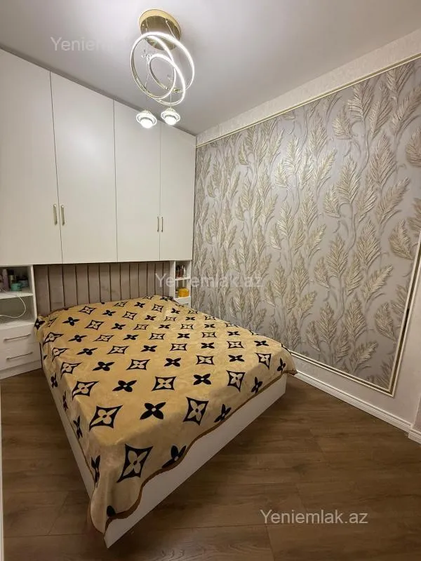 Satılır 3 otaqlı yeni tikili 70 m²