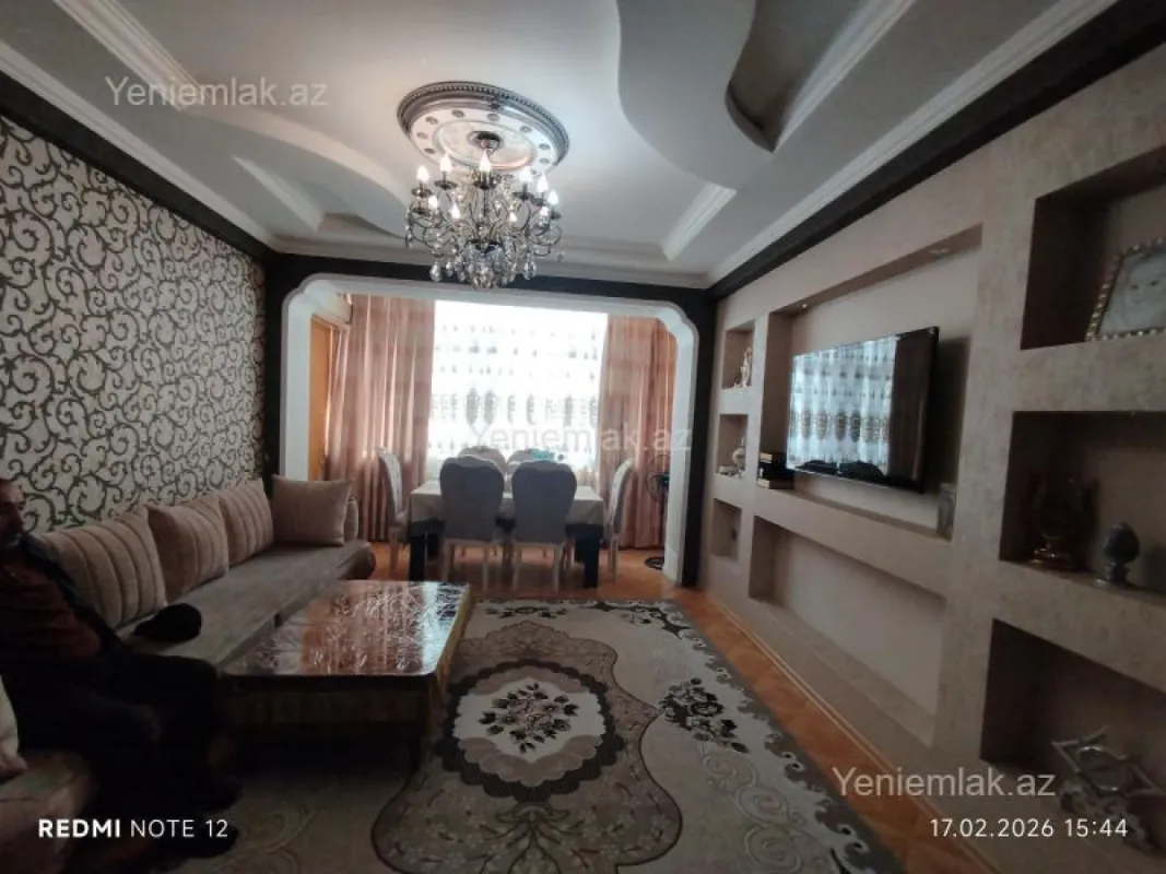 Satılır 3 otaqlı yeni tikili 120 m²