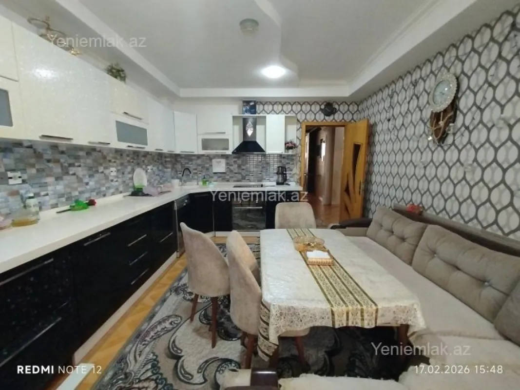 Satılır 3 otaqlı yeni tikili 120 m²