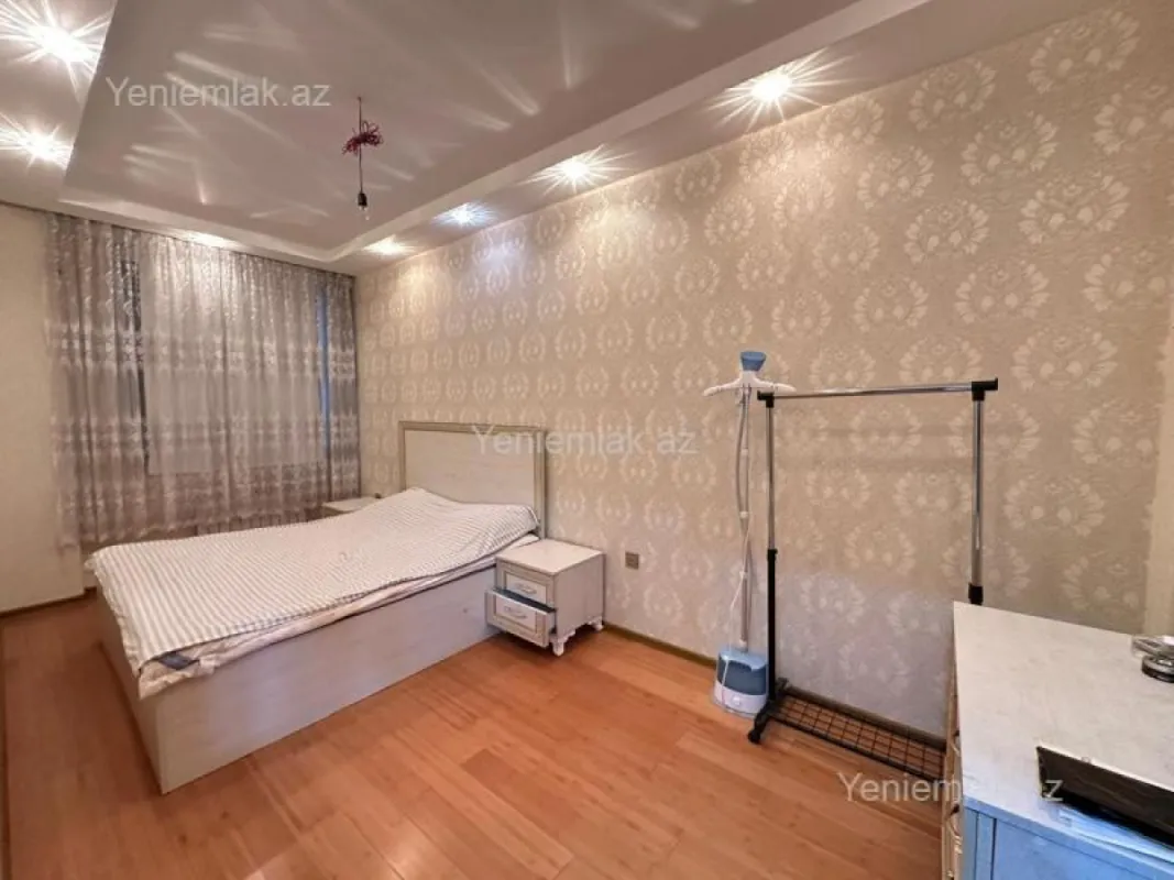 Satılır 3 otaqlı yeni tikili 87 m²