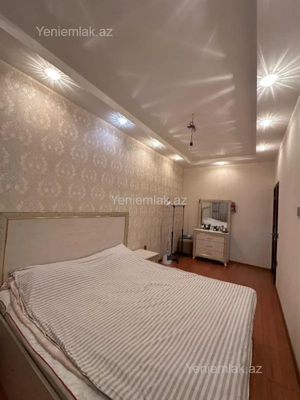 Satılır 3 otaqlı yeni tikili 87 m²