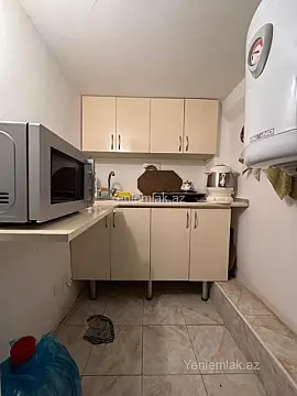 Satılır 4 otaqlı köhnə tikili 87 m²